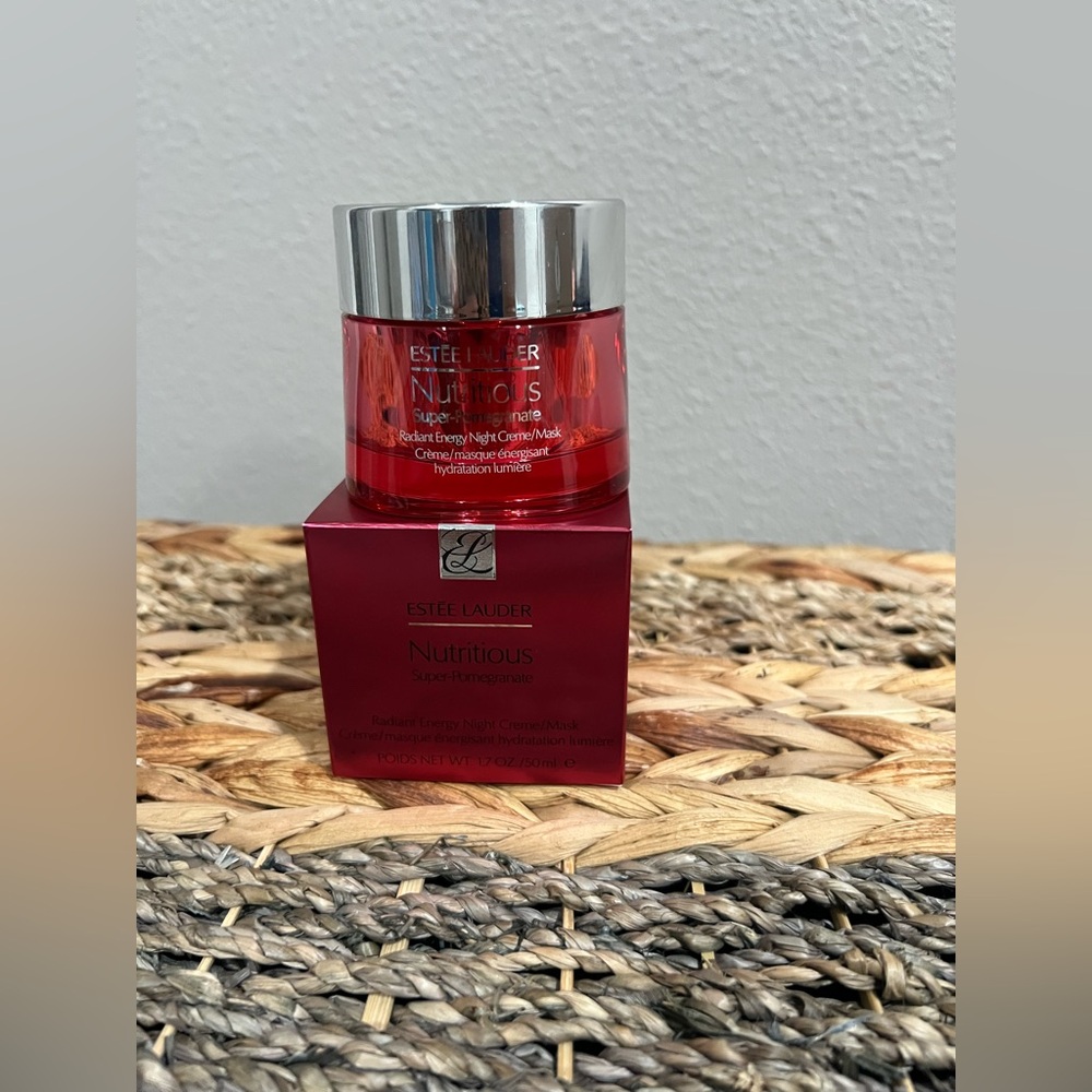 Estee Lauder Nutritious Super-Pomegranate Night Creme Mask